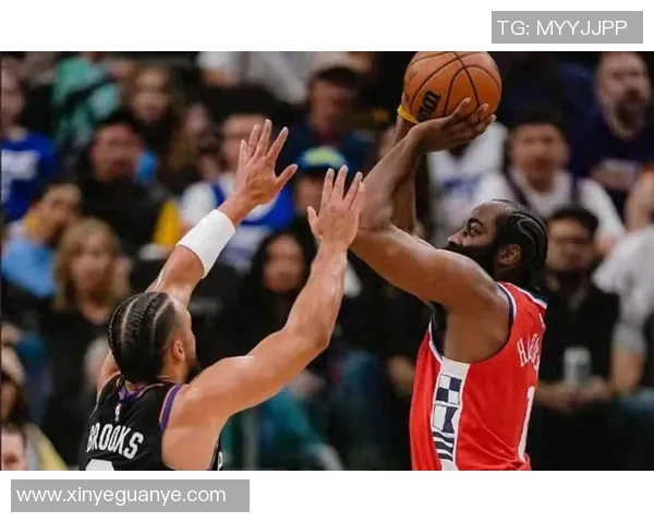 快船4连败,西部倒数第三!哈登13分13助,布克21+10+9,格林伤退 快船4连败,西部倒数第三!哈登13分13助,布克21+10+9,格林伤退