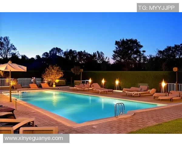 打造理想泳池：从设计到施工全流程指南，轻松打造梦幻水域空间